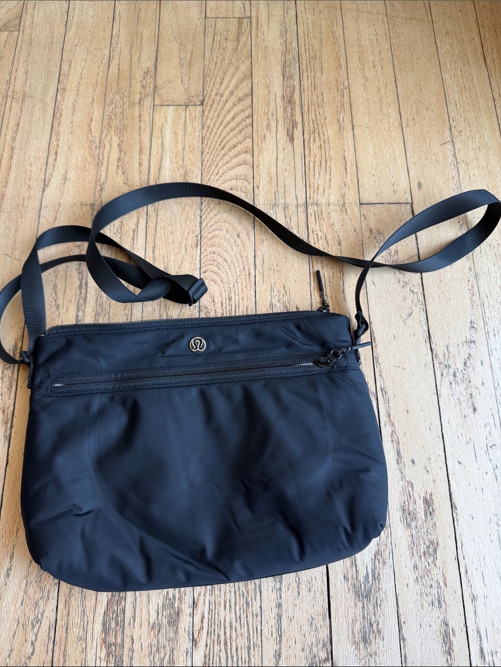 lululemon athletica Black Lightweight Crossbody Messenger